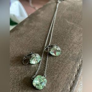 Sabika Green one stone necklace with golf earrings